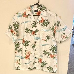 Men’s Tropical Storm Beach Tropical Hawaiian Print Button Down Shirt Size Large
